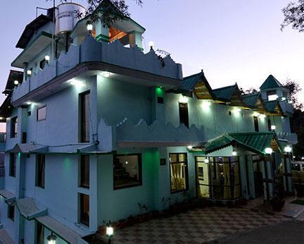 V Resorts Green Oak Resort, Mukteshwar Exterior photo